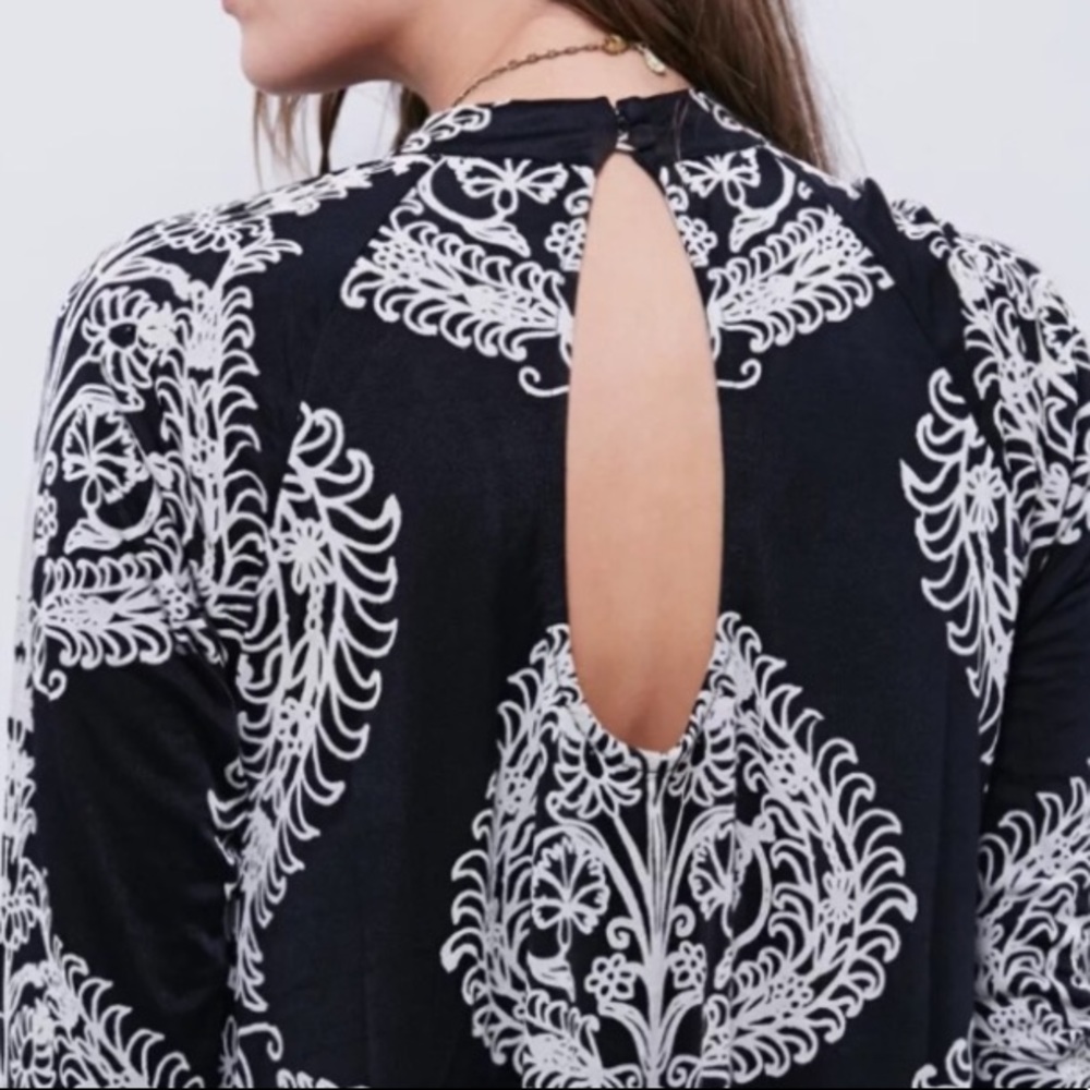 Swingy Keyhole Tunic DRESS Black Fiesta Florals - Picture 3 of 4